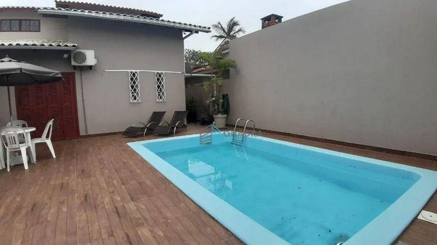 Foto 1 de Casa com 5 Quartos à venda, 196m² em Santa Mônica, Florianópolis