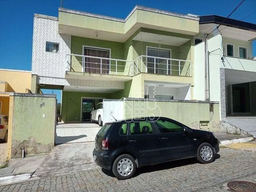 Foto 1 de Casa com 4 Quartos à venda, 270m² em Arsenal, São Gonçalo
