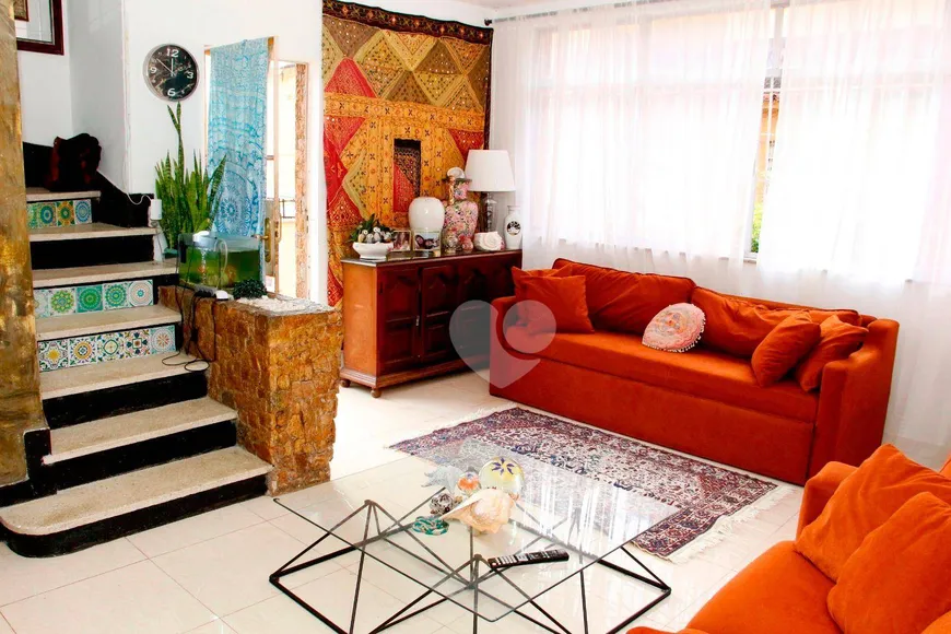 Foto 1 de Casa com 4 Quartos à venda, 285m² em Tijuca, Rio de Janeiro