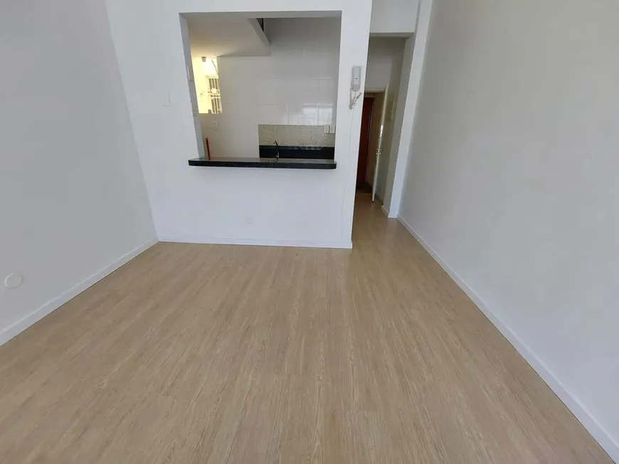 Foto 1 de Apartamento com 1 Quarto à venda, 28m² em Centro, Rio de Janeiro