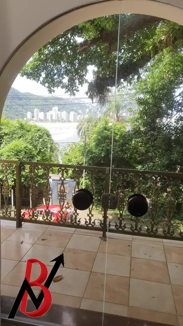 Foto 1 de Casa com 3 Quartos à venda, 320m² em Ilha Porchat, São Vicente