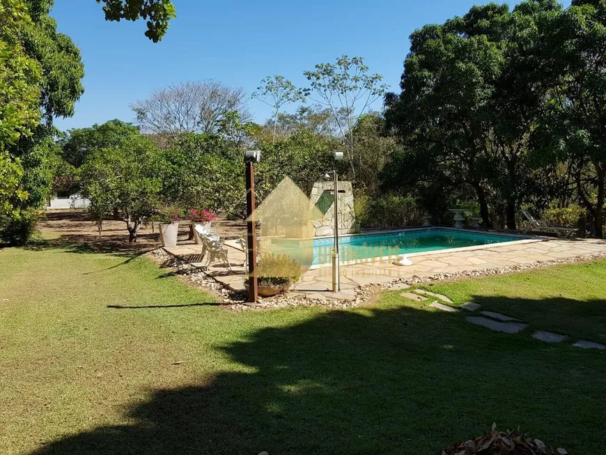 Foto 1 de Fazenda/Sítio com 4 Quartos à venda, 200m² em , Santo Antônio do Leverger