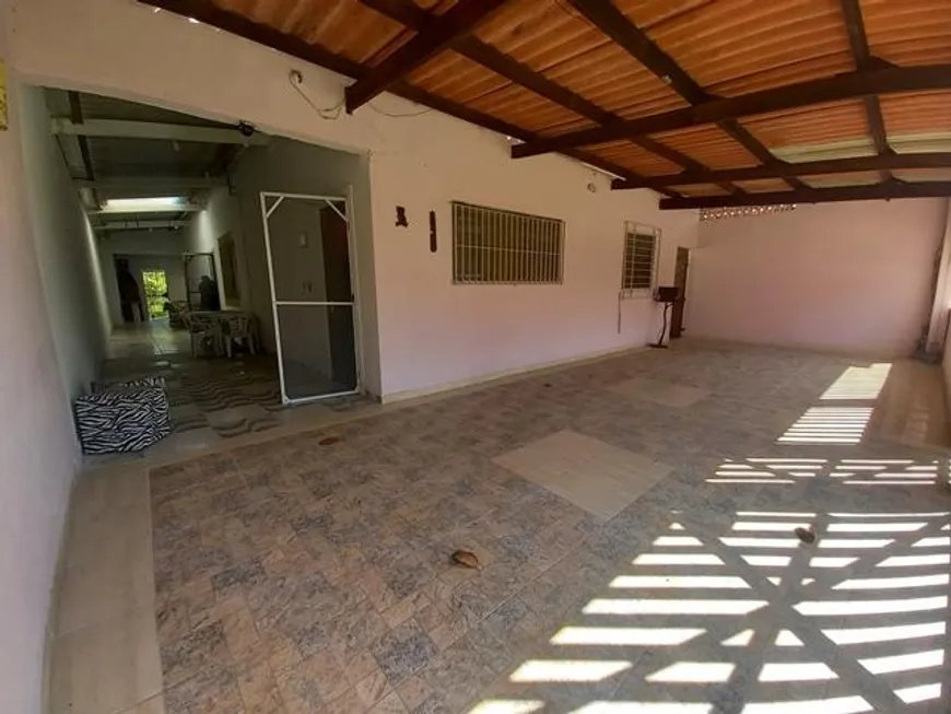 Foto 1 de Fazenda/Sítio com 4 Quartos à venda, 90m² em Estancia de Santa Cruz, Itanhaém