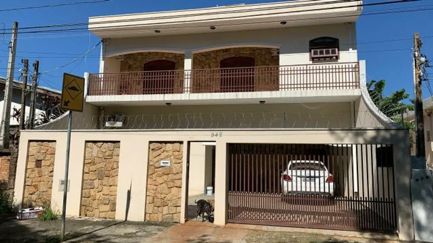 Foto 1 de Casa com 4 Quartos à venda, 297m² em Jardim Flamboyant, Campinas