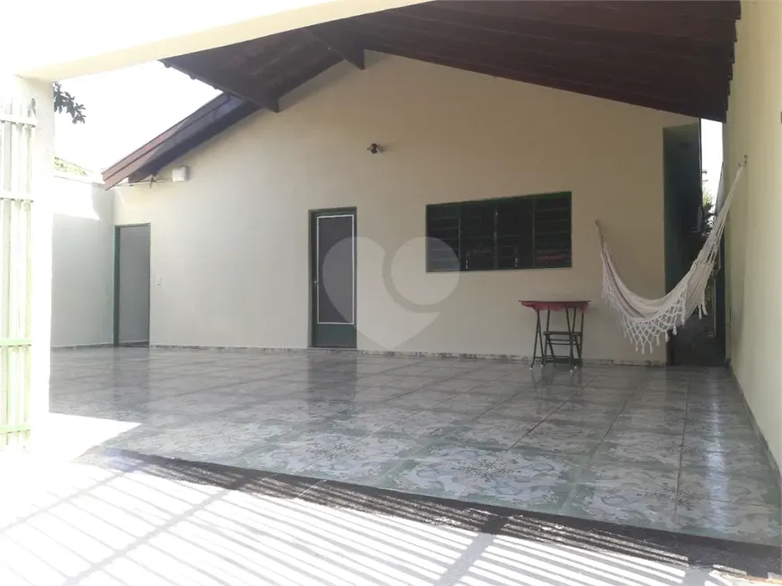 Foto 1 de Casa com 2 Quartos à venda, 180m² em Parque dos Eucaliptos, Bauru