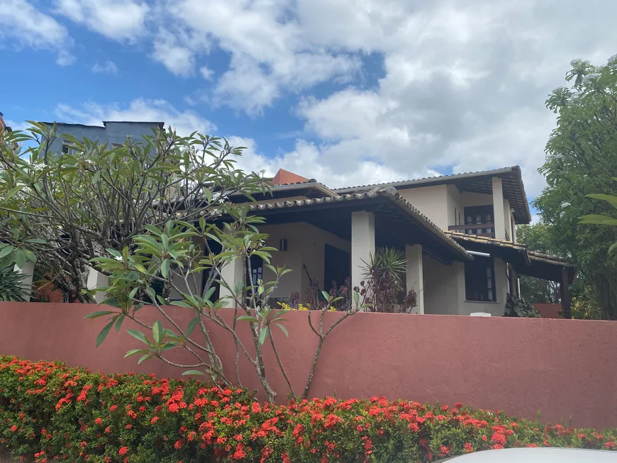 Foto 1 de Casa de Condomínio com 4 Quartos à venda, 300m² em Pituaçu, Salvador
