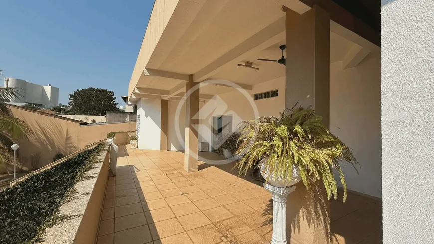 Foto 1 de Casa com 4 Quartos à venda, 450m² em Santa Rosa, Cuiabá