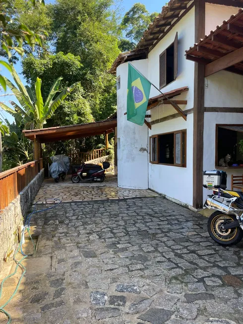 Foto 1 de Sobrado com 1 Quarto à venda, 130m² em Cocaia, Ilhabela