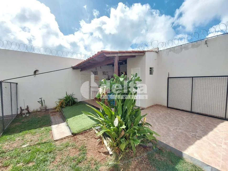 Foto 1 de Casa com 3 Quartos à venda, 162m² em Panorama, Uberlândia