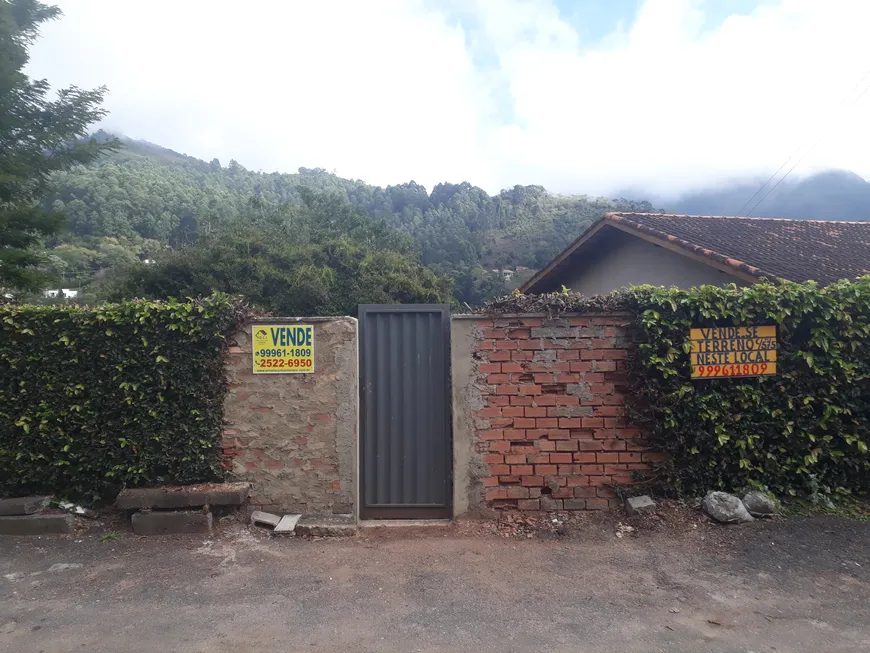 Foto 1 de Lote/Terreno à venda, 575m² em Cascatinha, Nova Friburgo