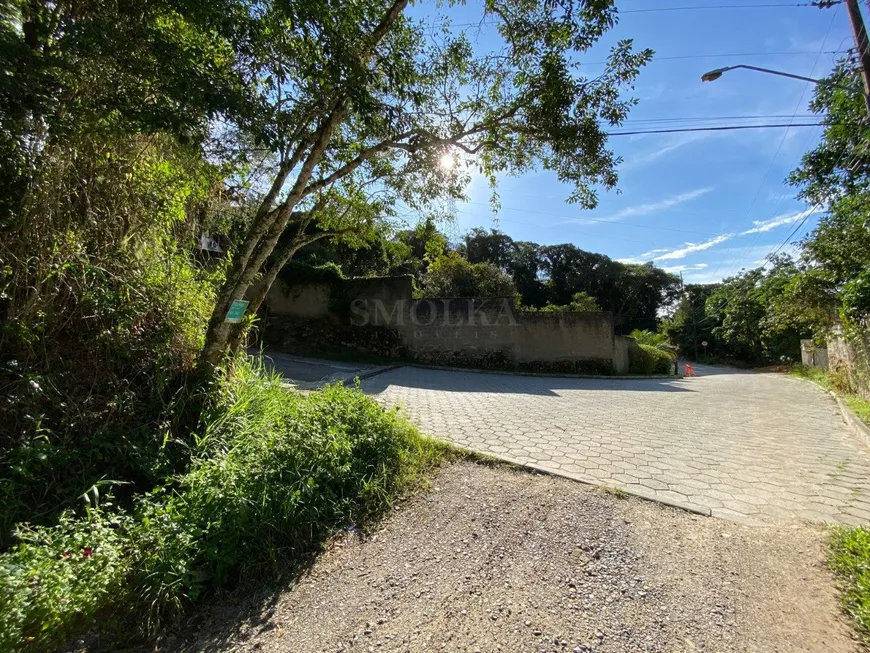 Foto 1 de Lote/Terreno à venda, 680m² em Pantanal, Florianópolis