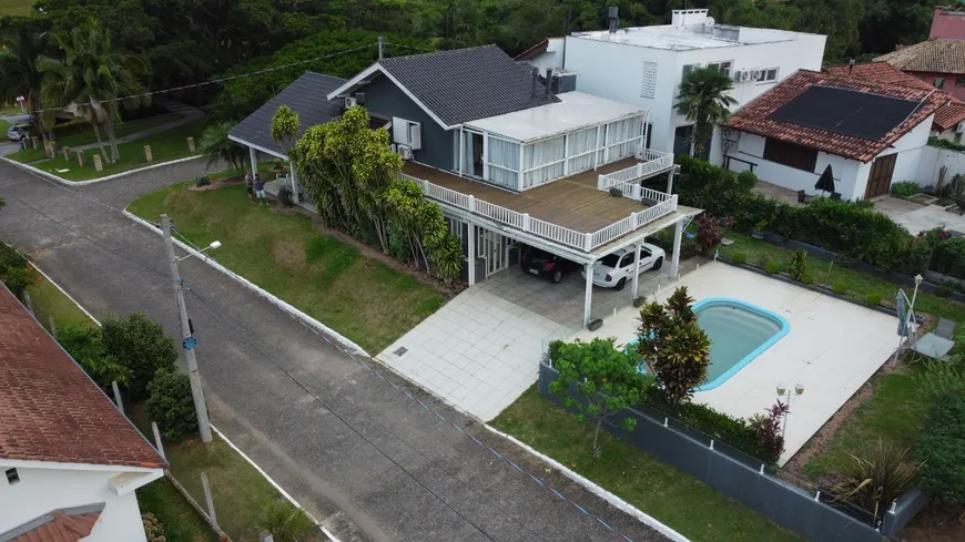 Foto 1 de Casa de Condomínio com 3 Quartos à venda, 653m² em Vila Elsa, Viamão