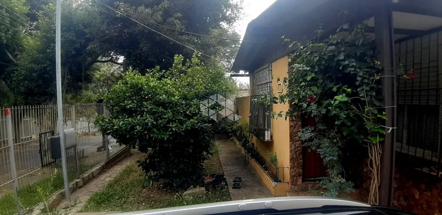 Foto 1 de Casa com 4 Quartos à venda, 165m² em Jardim Leopoldina, Porto Alegre