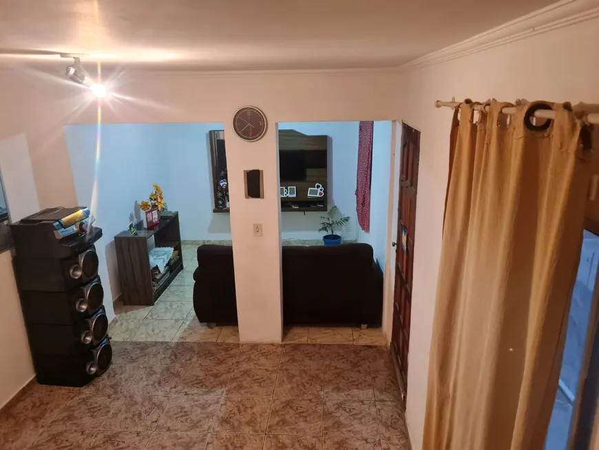 Foto 1 de Casa de Condomínio com 2 Quartos à venda, 80m² em Alto de Santa Lucia, Carapicuíba