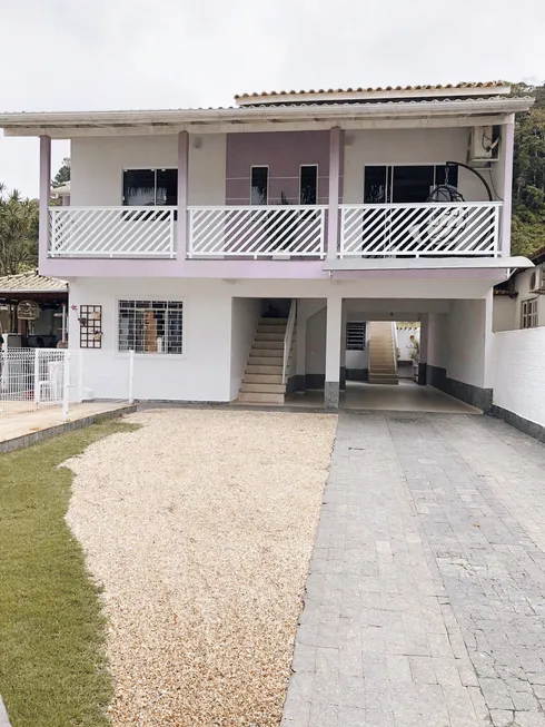 Foto 1 de Casa com 2 Quartos à venda, 150m² em Nova Brasília, Brusque