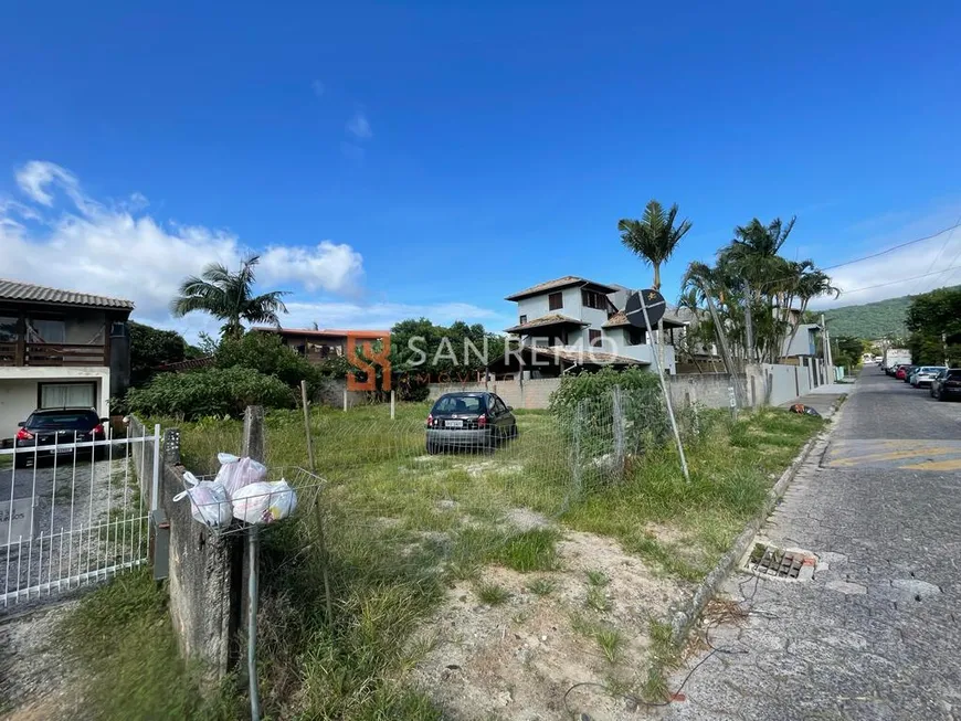 Foto 1 de Lote/Terreno à venda, 220m² em Rio Tavares, Florianópolis