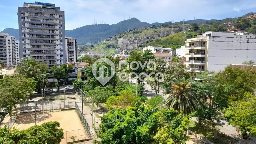 Foto 1 de  com 2 Quartos à venda, 60m² em Grajaú, Rio de Janeiro