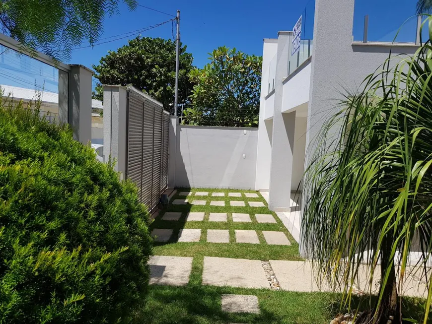 Foto 1 de Casa com 3 Quartos à venda, 400m² em Juparanã, Linhares