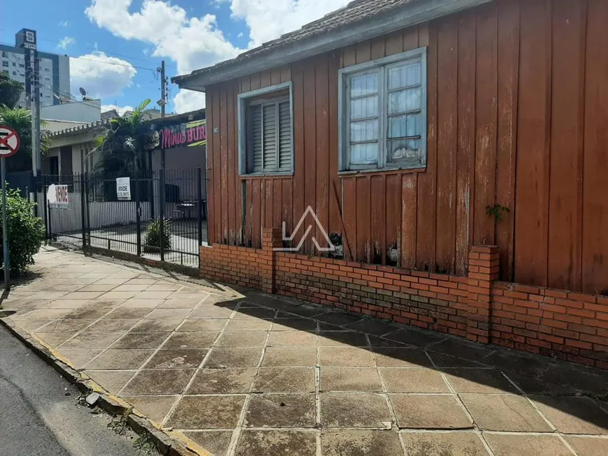 Foto 1 de Lote/Terreno à venda, 640m² em Lucas Araújo, Passo Fundo