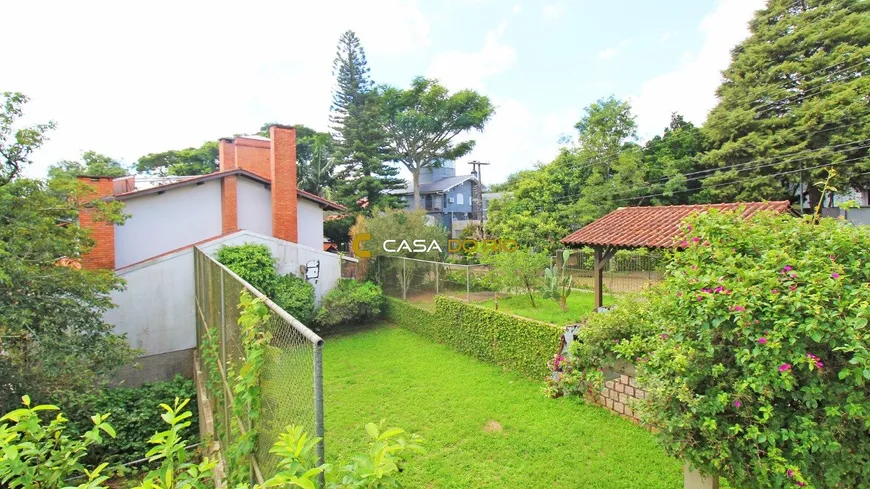 Foto 1 de Casa com 3 Quartos à venda, 270m² em Teresópolis, Porto Alegre