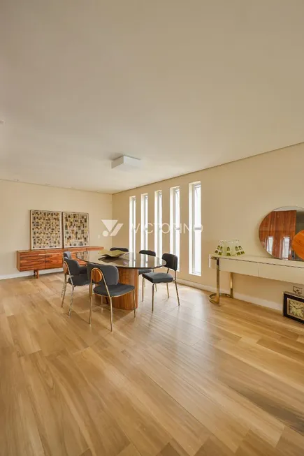 Foto 1 de Apartamento com 3 Quartos à venda, 194m² em Itaim Bibi, São Paulo