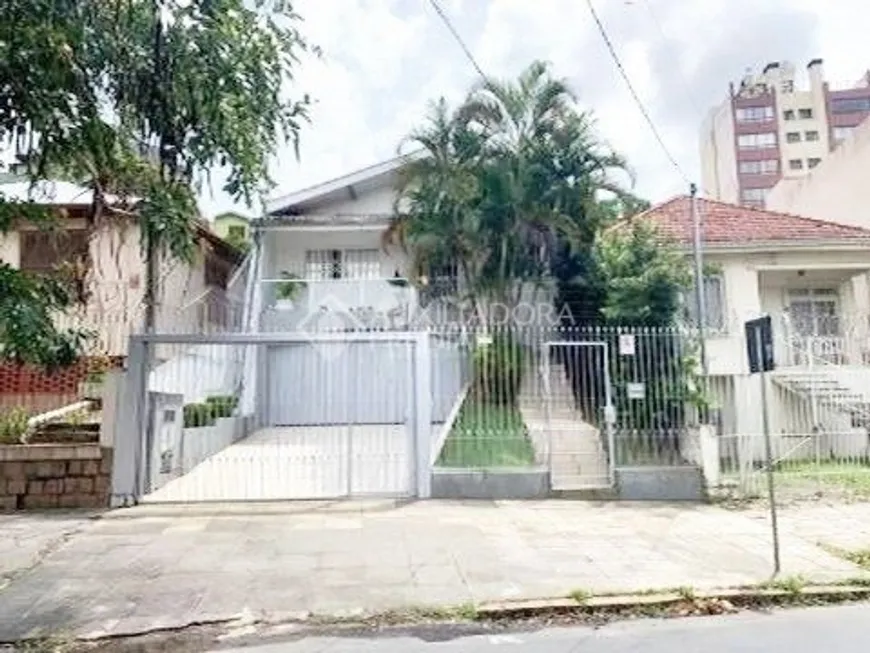 Foto 1 de Casa com 4 Quartos à venda, 280m² em Jardim Lindóia, Porto Alegre