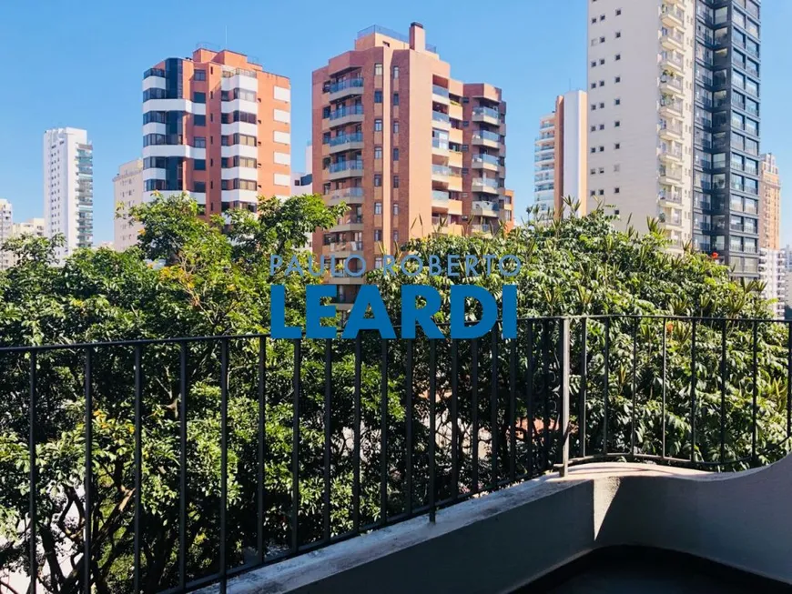 Foto 1 de Apartamento com 3 Quartos à venda, 172m² em Moema, São Paulo