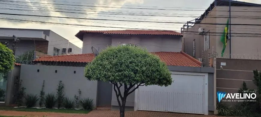 Foto 1 de Sobrado com 4 Quartos à venda, 281m² em Caranda Bosque, Campo Grande