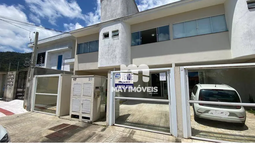 Foto 1 de Sobrado com 3 Quartos à venda, 110m² em Ressacada, Itajaí