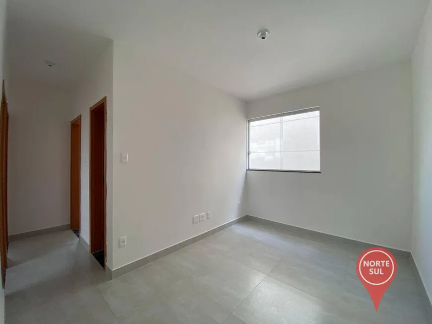 Foto 1 de Apartamento com 3 Quartos à venda, 61m² em Masterville, Sarzedo