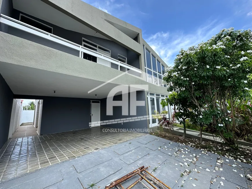 Foto 1 de Casa de Condomínio com 4 Quartos à venda, 293m² em Jardim Petrópolis, Maceió