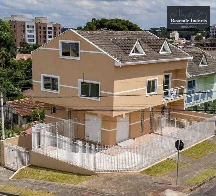 Foto 1 de Sobrado com 3 Quartos à venda, 268m² em Tingui, Curitiba