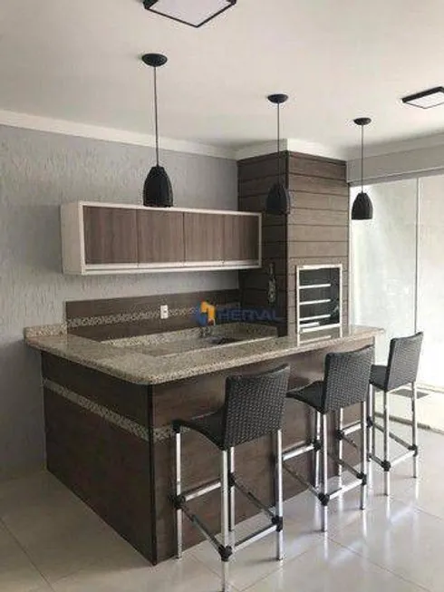 Foto 1 de Sobrado com 3 Quartos à venda, 190m² em Jardim Tóquio, Maringá