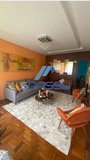 Foto 1 de Casa com 4 Quartos à venda, 359m² em Colégio Batista, Belo Horizonte