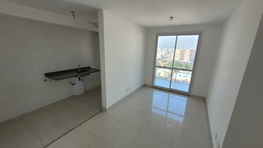 Foto 1 de Apartamento com 2 Quartos à venda, 55m² em Todos os Santos, Rio de Janeiro