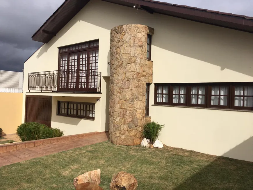 Foto 1 de Casa com 3 Quartos à venda, 227m² em Oficinas, Ponta Grossa