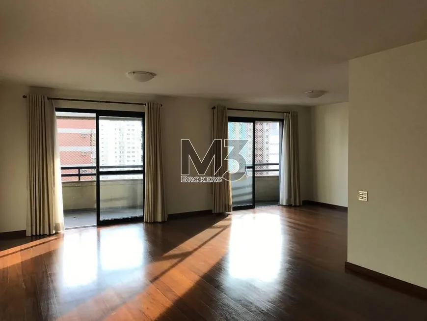 Foto 1 de Apartamento com 4 Quartos para alugar, 207m² em Cambuí, Campinas