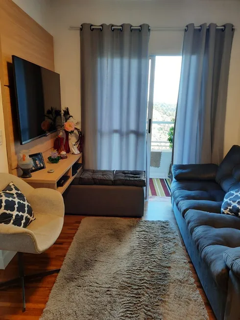 Foto 1 de Apartamento com 2 Quartos à venda, 55m² em Jardim Marilu, Carapicuíba