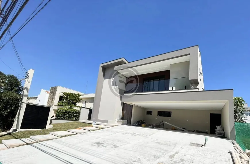 Foto 1 de Casa de Condomínio com 4 Quartos à venda, 430m² em Alphaville, Barueri