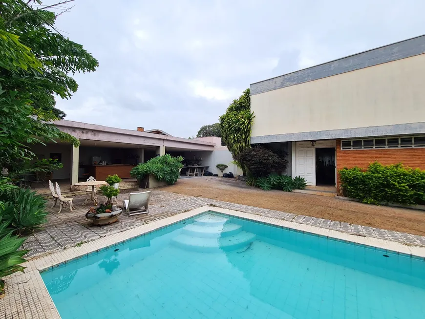 Foto 1 de Casa com 3 Quartos à venda, 425m² em Vila Cristovam, Limeira