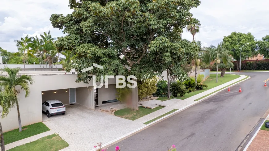 Foto 1 de Casa de Condomínio com 3 Quartos à venda, 400m² em Jardins Paris, Goiânia