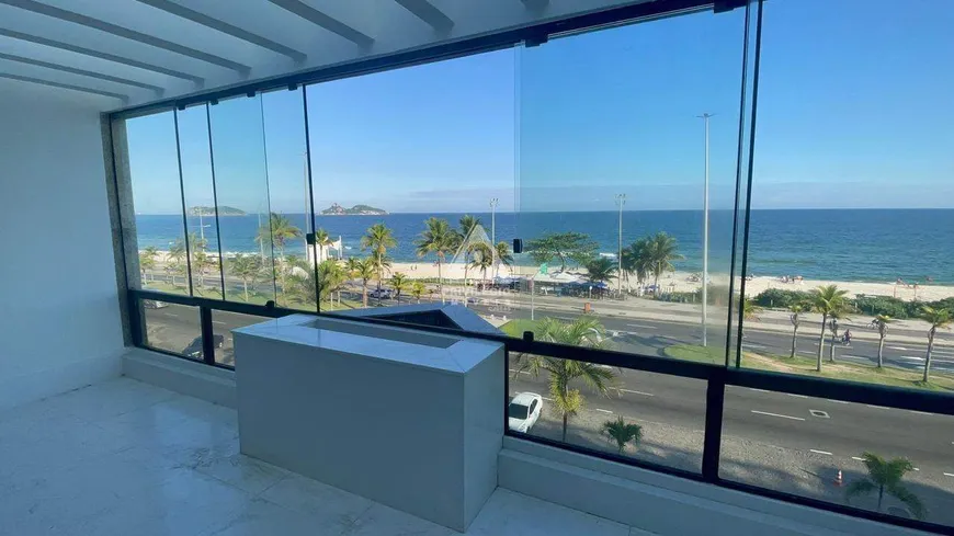 Foto 1 de Cobertura com 5 Quartos à venda, 375m² em Barra da Tijuca, Rio de Janeiro