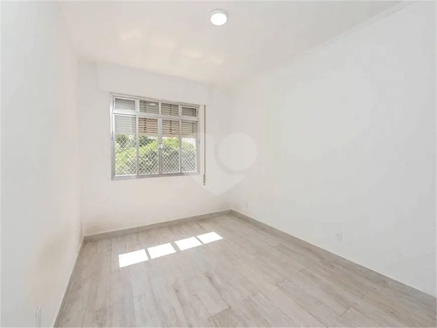 Foto 1 de Apartamento com 3 Quartos à venda, 127m² em Cerqueira César, São Paulo