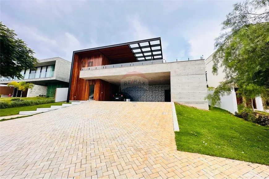 Foto 1 de Casa com 4 Quartos para alugar, 350m² em São Pedro, Juiz de Fora