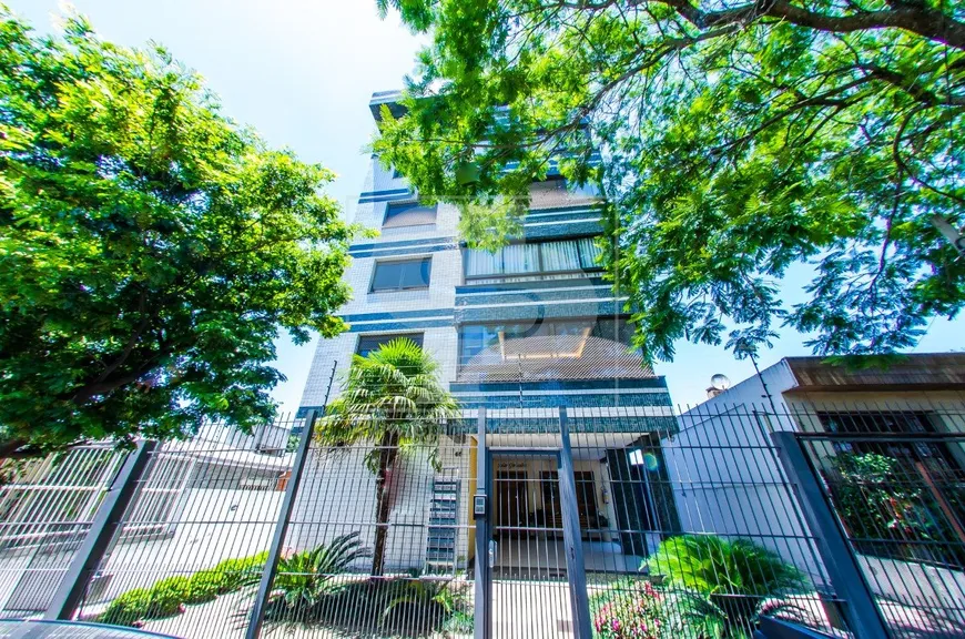 Foto 1 de Apartamento com 3 Quartos à venda, 197m² em Jardim Lindóia, Porto Alegre