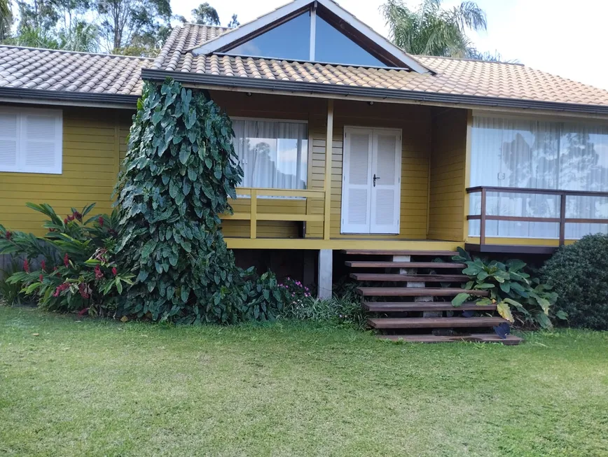 Foto 1 de Casa com 3 Quartos à venda, 180m² em Pântano do Sul, Florianópolis