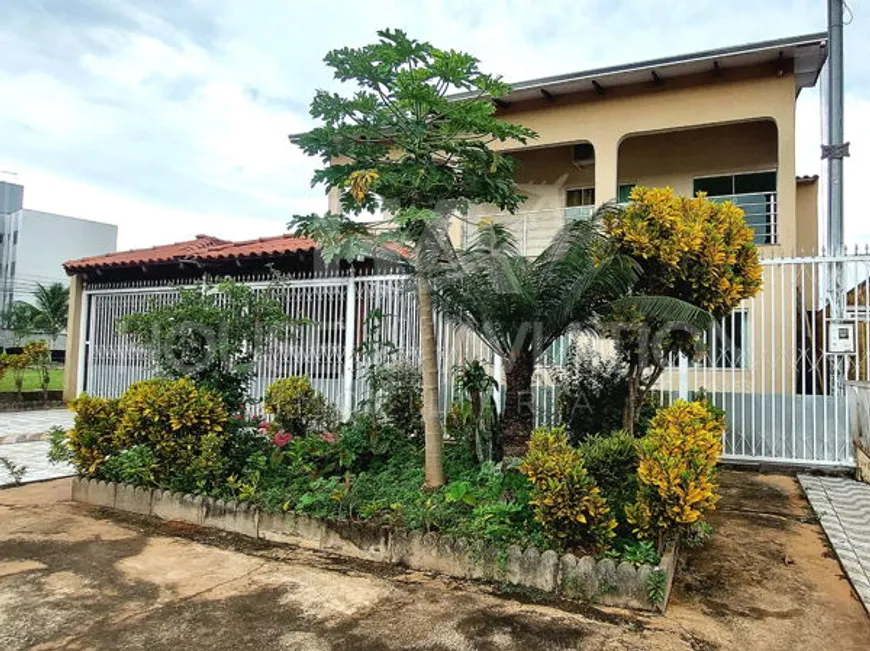 Foto 1 de Sobrado com 7 Quartos à venda, 415m² em Jardim Novo Mundo, Goiânia