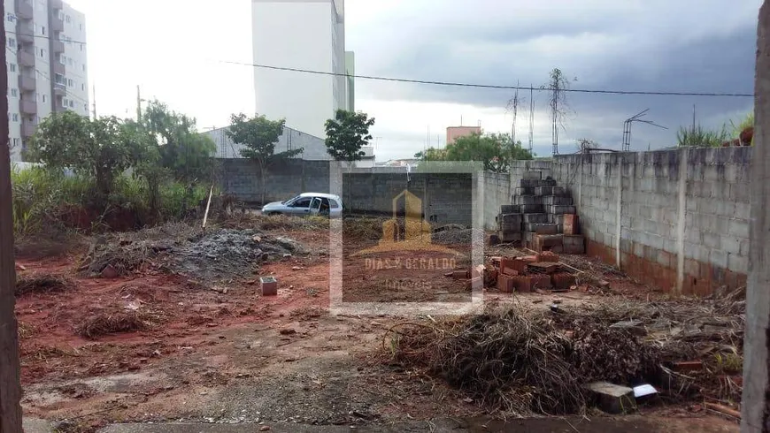 Foto 1 de Lote/Terreno para alugar, 300m² em Jardim Santa Júlia, São José dos Campos