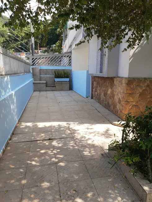 Foto 1 de Casa com 2 Quartos à venda, 90m² em José Menino, Santos