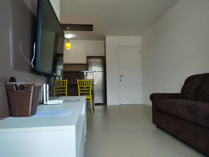 Foto 1 de Apartamento com 2 Quartos para alugar, 56m² em Porto das Dunas, Aquiraz